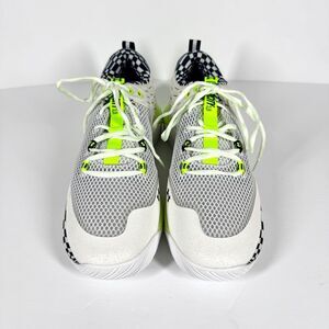 Under Armour Women’s Size 12 HOVR Block City Volleyball Sneakers New Without Box